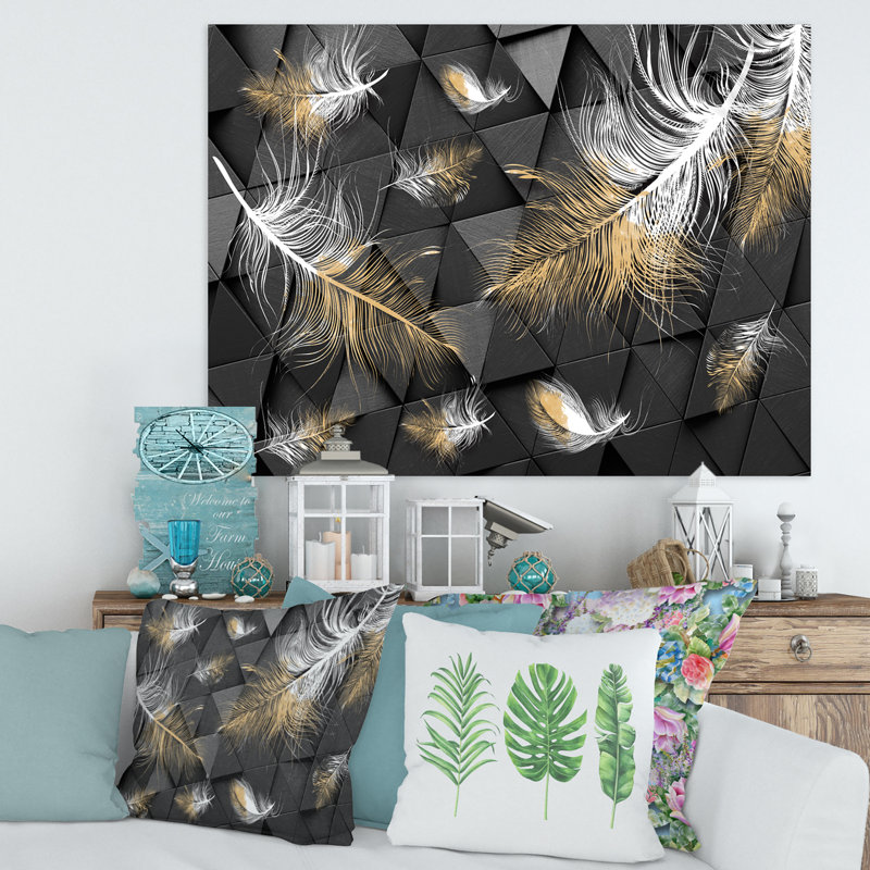 Plumes blanches et dorées sur fond triangulaire - Impression sur toile, H 12 po x l 20 po x p 1 po, Toile tendue