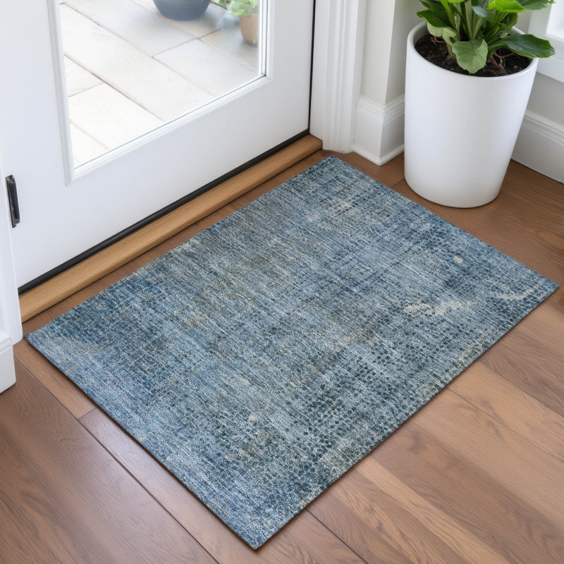 Tapis bleu intérieur / extérieur lavable à la machine Xhevrie, Rectangle 1 pi 8 po x 2 pi 6 po