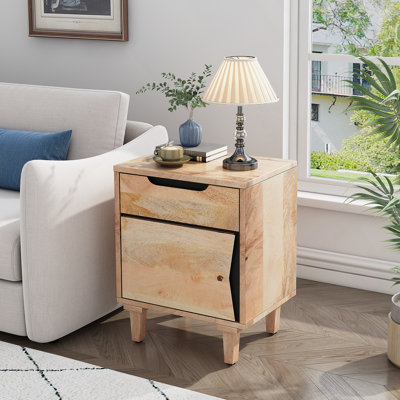 Table de chevet en bois naturel