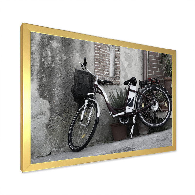 Vélo de style rétro - reproduction de cadre photo sur toile, H 24 po x l 36 po x P 1 po, Impression dorée sur toile encadrée