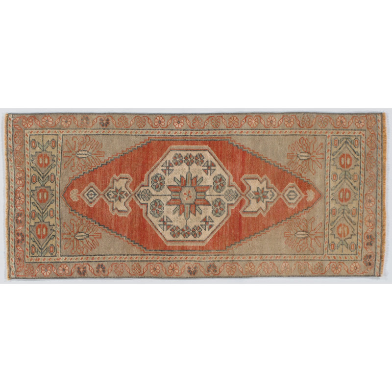 Wool Area Rug in Red