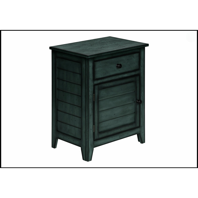 Charmante table d'appoint bleue antique avec tiroir de rangement et armoire, parfaite pour les chambres et les salons d'inspiration côtière.
