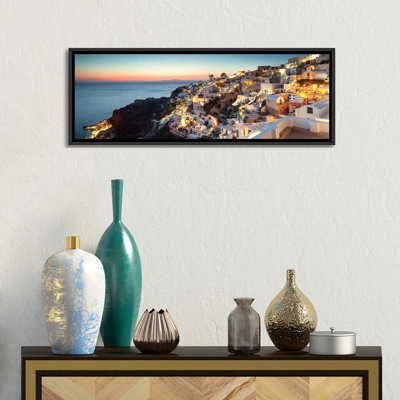 «Oia At Sunset, Santorini, Grèce» par Matteo Colombo, impression sur toile