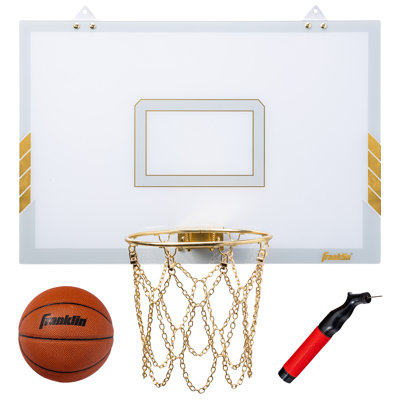 Mini panier de basketball Franklin Sports - Mini panneau mural mural en chrome doré de qualité supérieure avec rebord et filet - Mini ballon inclus - Accessoire parfait pour la chambre à coucher