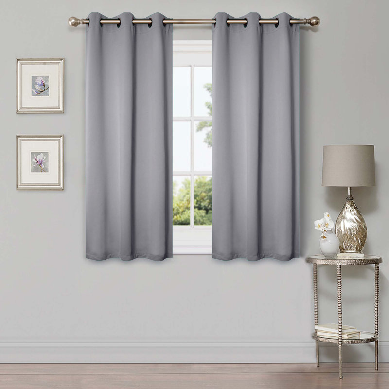 Paire de rideaux obscurcissant avec œillets Millendon, Argent, L 42 po x L 63 po