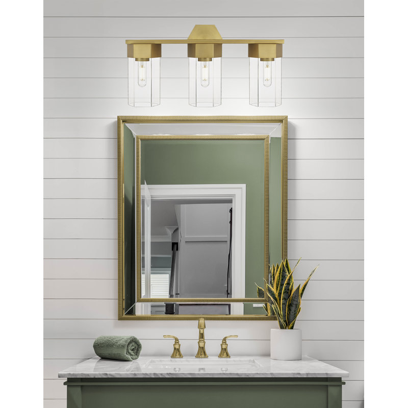 Éclairage pour meuble-lavabo mural 3 lumières 9 po Claverack, Transparent, Laiton brossé