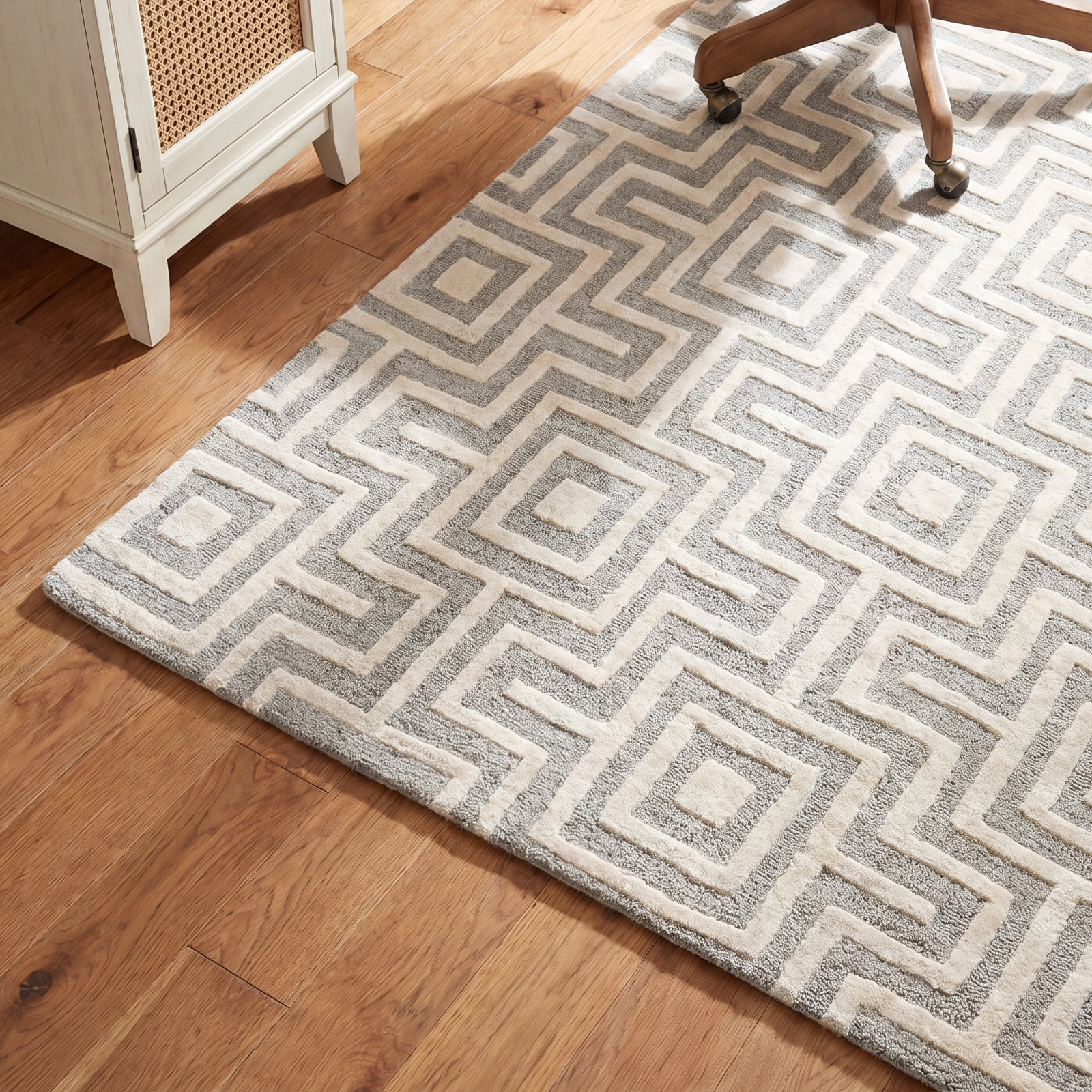 Jaella Hand-Woven Geometric Rug, Rectangle 9' x 12'