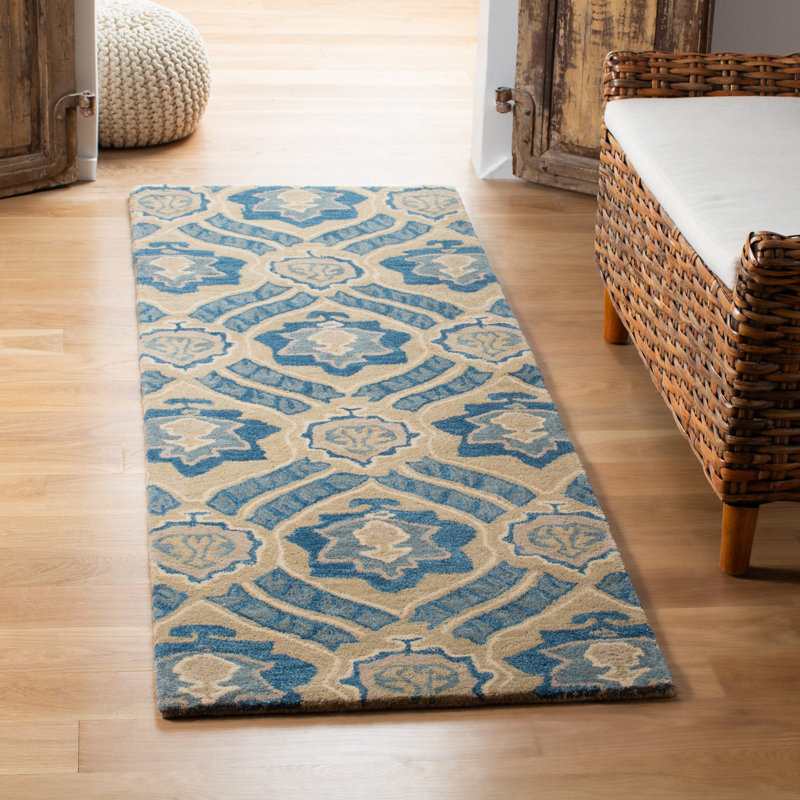 Amory Hand Tufted Wool/Cotton Floral Rug in Blue/Ivory, Runner 2'3" x 7'