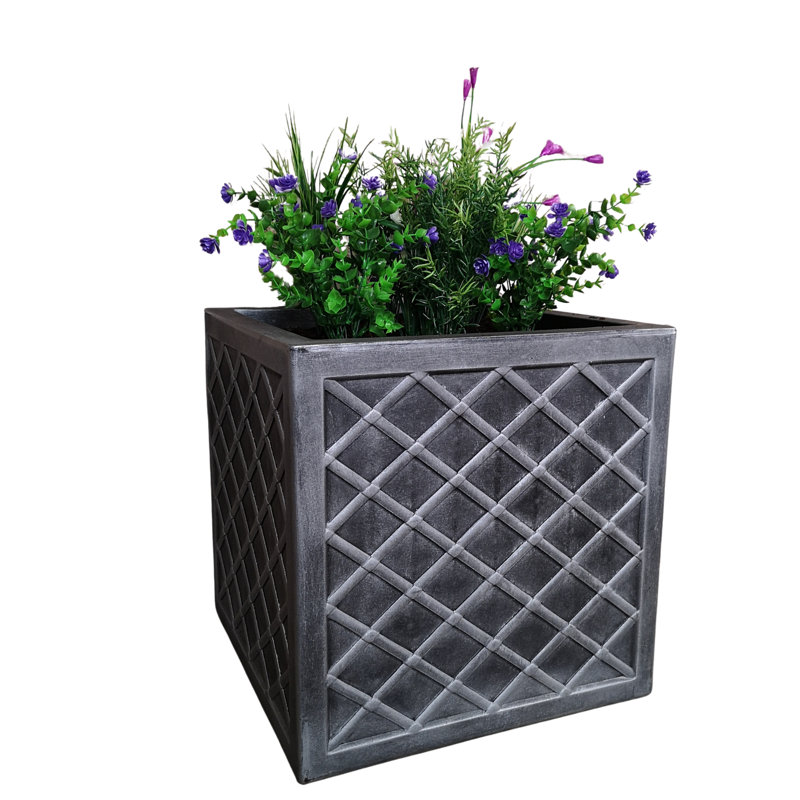Samuel Alexander Pot Planter