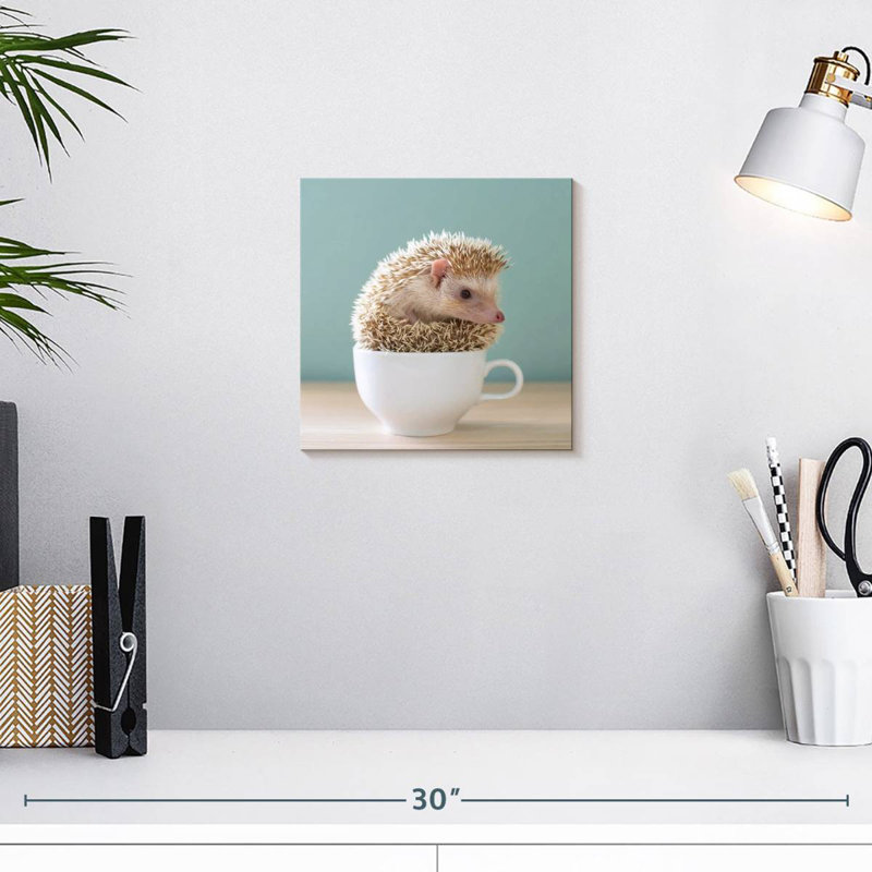Crowle Hedgehog dans une tasse de thé, H 10 po x l 10 po