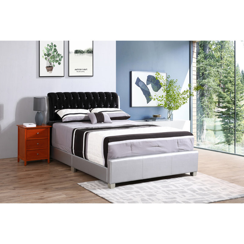 Champetre Upholstered Sleigh Bed, King, Silver/Black