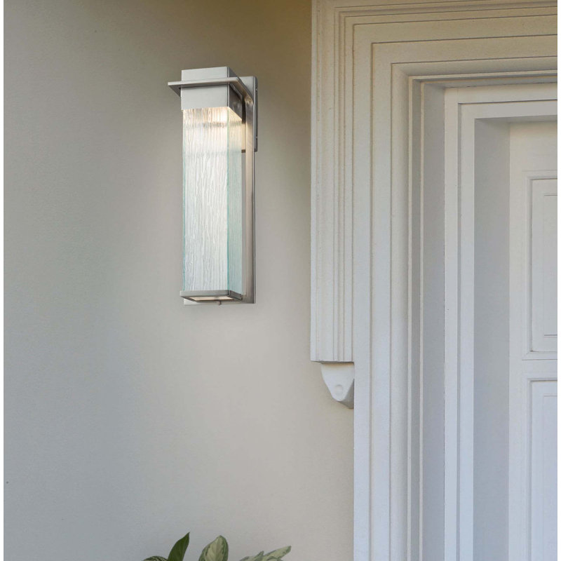 Petite applique murale d'extérieur à DEL Carlotte Pacific - Nickel brossé, Nickel brossé, H 12 po x l 5 po x P 5,5 po
