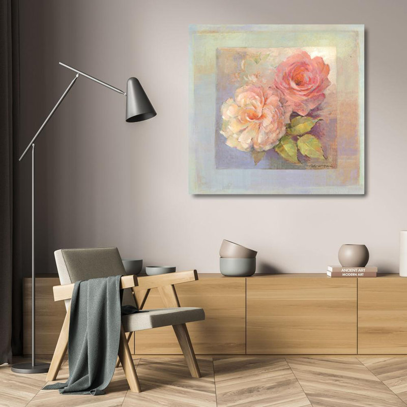 Roses sur fond bleu I, H 20 po x l 21 po