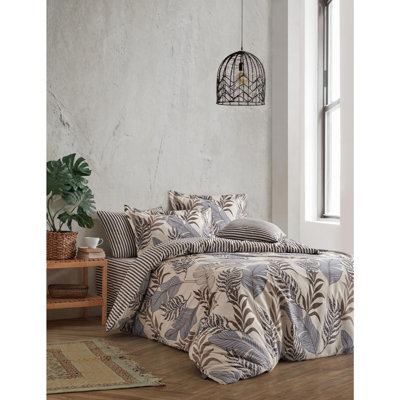 Quiltisse Cotton Bedspread with Pillowcases Included