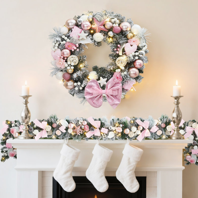Couronne de Noël 24 pouces avec nœud rose, décorations de Noël artificielles aiguilles de pin givré avec lumières DEL, rose