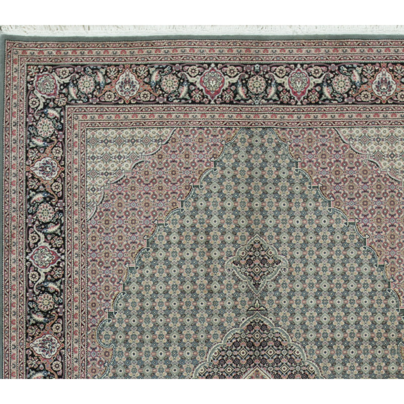 Shah Wool Oriental Area Rug, Rectangle 5'9" x 8'9"