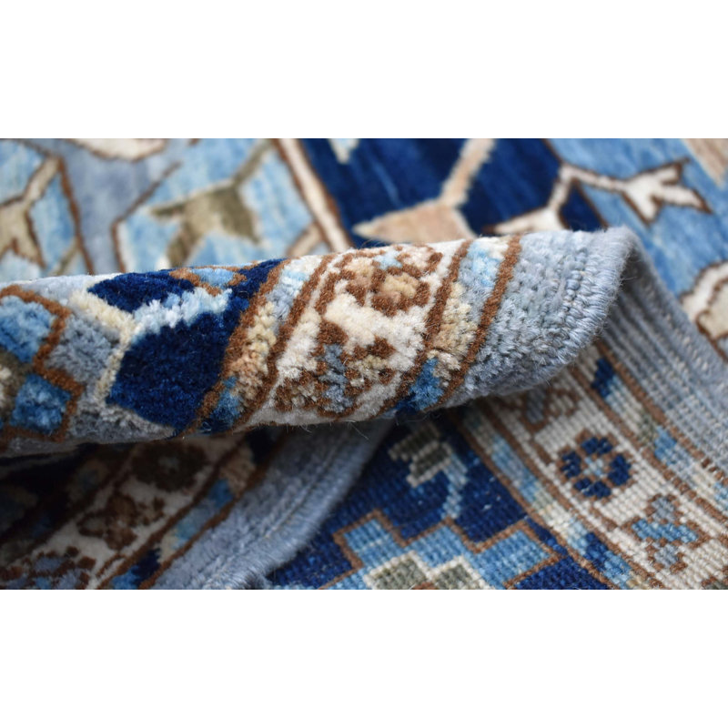 Tapis bleu nouvel âge New Turkmen
