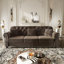 Canapé Chesterfield 82,6 po rembourré en velours avec garniture cloutée et accoudoirs roulés, canapé de style Mid-Century moderne capitonné avec boutons, brun-1165501059