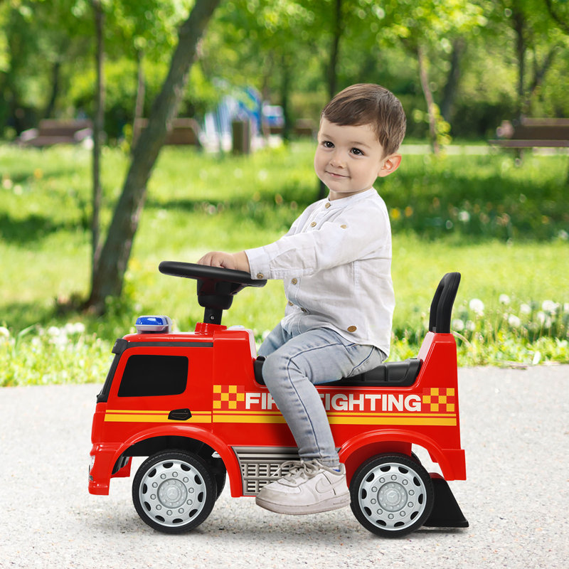 «Kids Ride on Fire Engine»