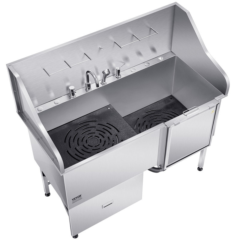 Filtre à eau en acier inoxydable avec rampe 61 po 61 po, H 28,89 po x l 62,28 po x P 31,96 po