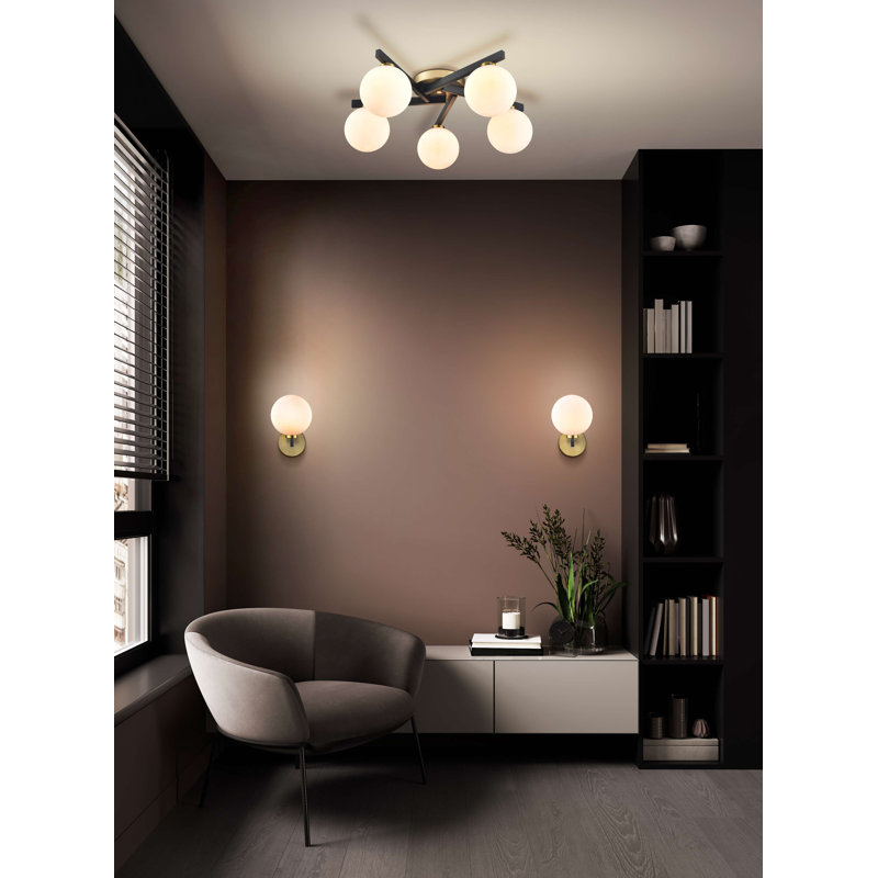 Aldajuste Flush Mount