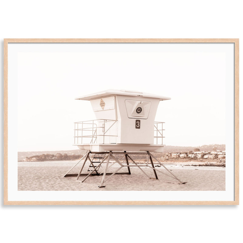 «Tower 3» par Carly Tabak - Photographie avec cadre, Bois naturel, L 44 po x H 31 po