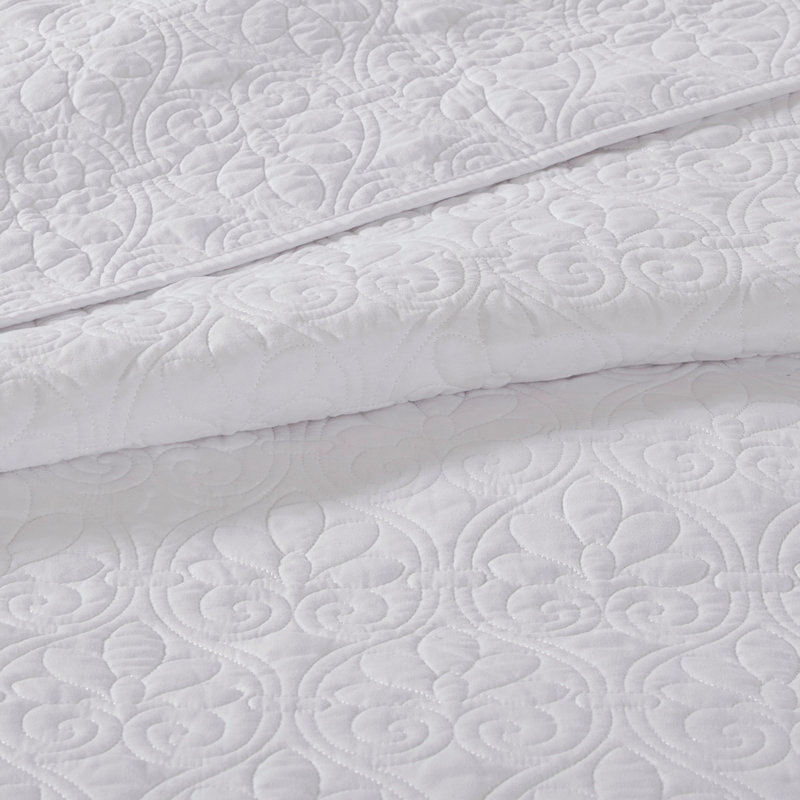 Reversible Bedspread Set White Queen