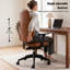 Chaise de bureau ergonomique moderne avec profondeur d'assise réglable, dossier réglable en hauteur, accoudoirs 3D et design inclinable pour le bureau à domicile-129168537