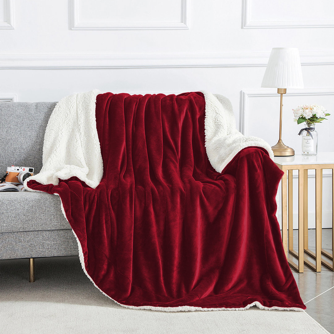 Super Soft Sherpa Fleece Blanket – Reversible Cozy Throw, 240 GSM