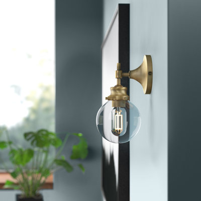 Aadvik Armed Sconce