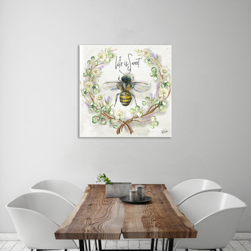 «Honeybee & Clover Wreath: Life Is Sweet», toile tendue par August Grove®, H 18 po x l 18 po x P 1,5 po