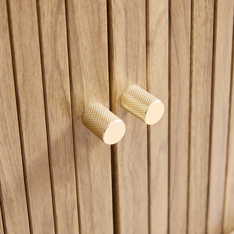 Meuble télé avec portes tambour Baheerah, Bois naturel, H 24,2 po x L 70 po x l 15,5 po