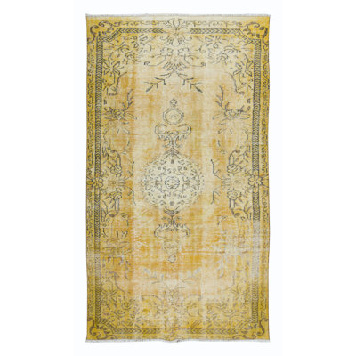 Tapis turc moderne délavé à la main 5,3 x 9 pi en jaune
