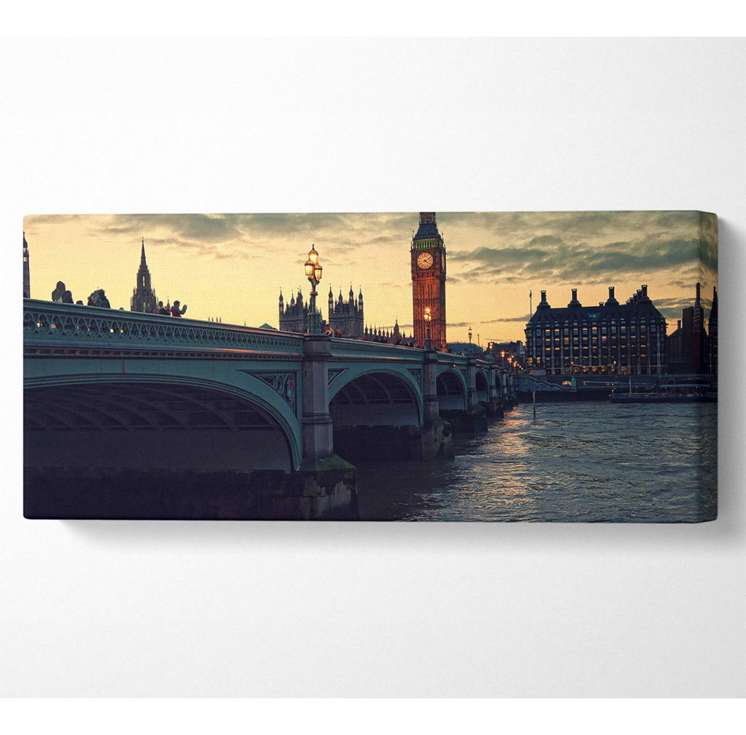 London in der Abenddämmerung Panoramaleinwand