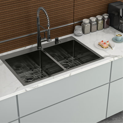 Évier de cuisine à double cuve 33 po noir, bronze industriel, calibre 16, 50/50 pour un nettoyage efficace et séparé, installation encastrée Une apparence moderne, fabriqué à la main avec drain arrière inférieur incliné, rainures en X rapides