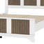Lit plateforme en bois Farmhouse Modern-152328675-152328674