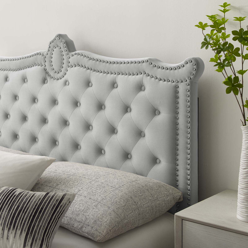Grand lit plateforme en velours Clara Performance de Modway, Gris clair