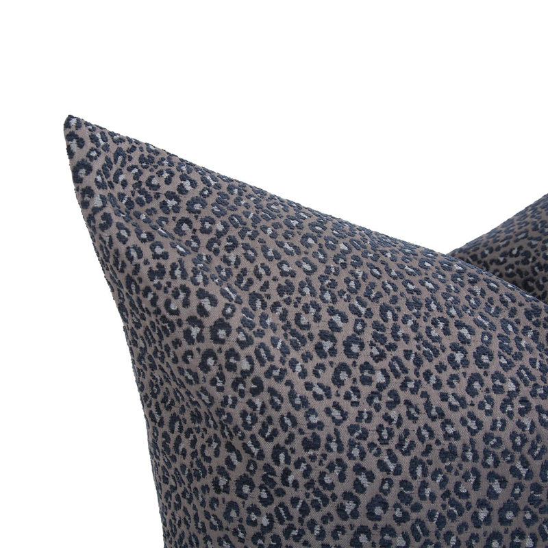 Oreiller 24 x 24 Lynx - Insert, Indigo avec motif géométrique, H 24 po x l 24 po, Polyester