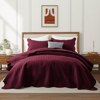 Microfiber Embossed Queen Quilt Sets| Hotel-Quality Bedspread