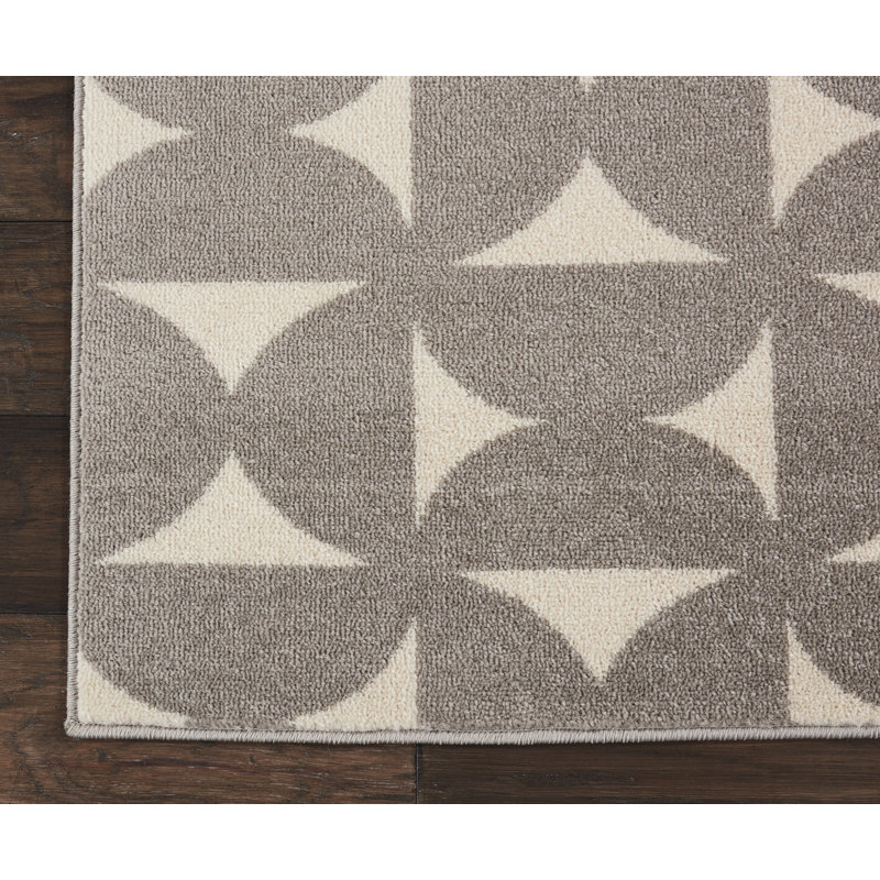 Petrina Geometric Indoor Rug, Rectangle 2'2" x 7'6"
