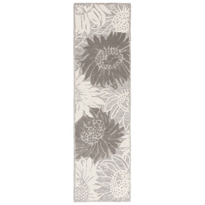Oaklynd Hand Tufted Wool/Cotton Floral Rug in Gray/Ivory