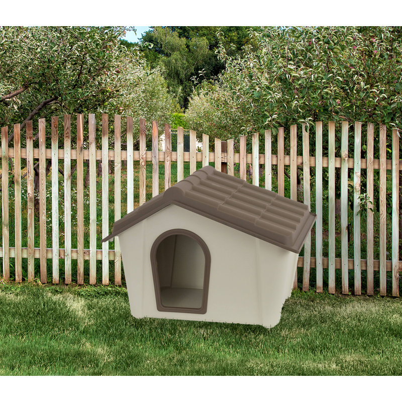 Wilber Plastic Dog House, 97.8cm H x 74.3cm W x 77.8cm D