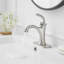 Robinet de salle de bain monotrou avec ensemble de drain Robinets de lavabo pour salle de bain à poignée simple-105653729