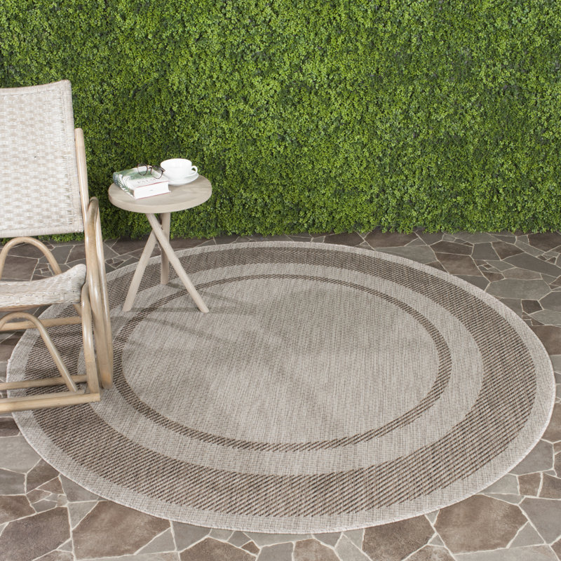 Tapis d'intérieur / extérieur de couleur unie Reid Performance, Beige/Brown, Rond 6 pi 7 po