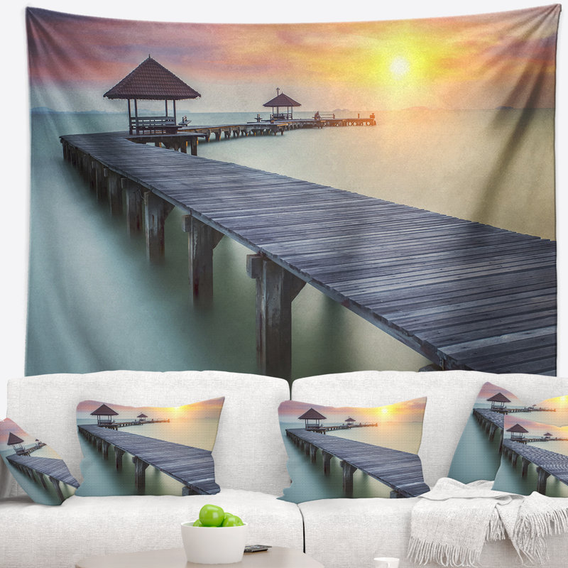 Grand pont en bois seascape de pilier dans le tapisserie du soleil, H 50 po x l 60 po