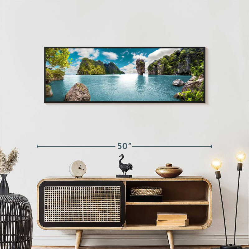 Iconic James Bond Island, 46 po x 16 po, Cadre flottant noir