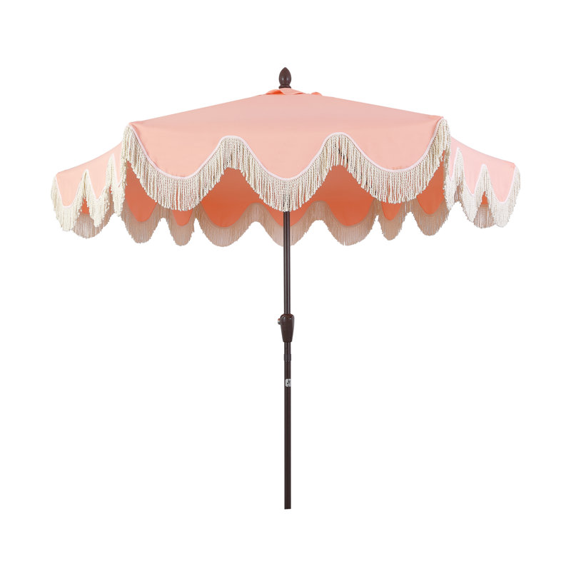 Parasol d'extérieur à frange bohémienne de 9 pi avec manivelle et inclinaison Collins, roseau corail / crème résistant aux rayons UV, mât brun foncé