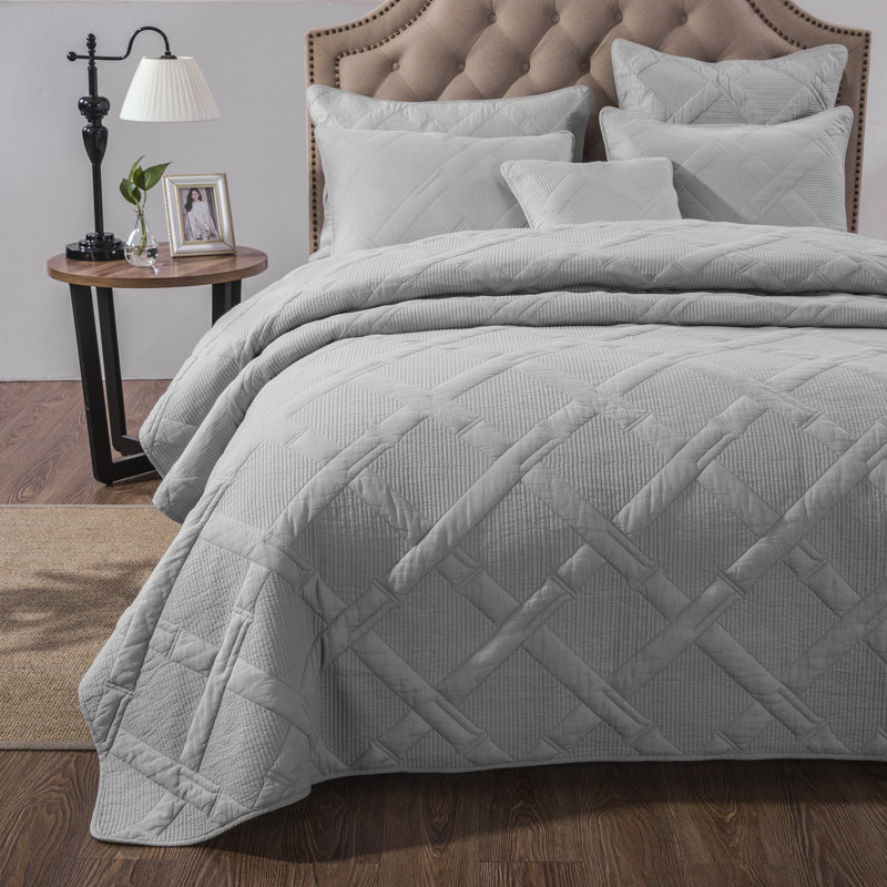 Modern & Contemporary Cotton Bedding, Queen Quilt + 2 Shams