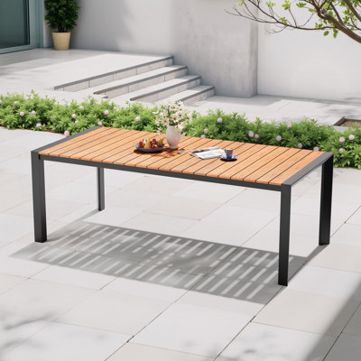 Table de salle à manger d'extérieur rectangulaire de 84 po L avec trou pour parasol et structure en aluminium  