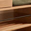 Banc rembourré de couleur bois clair